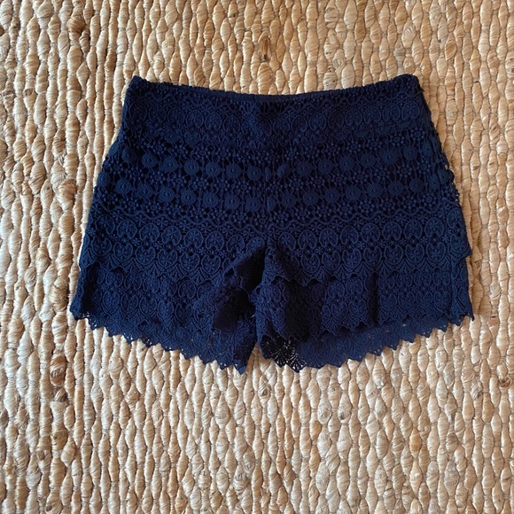LOFT riviera shorts - Picture 3 of 5
